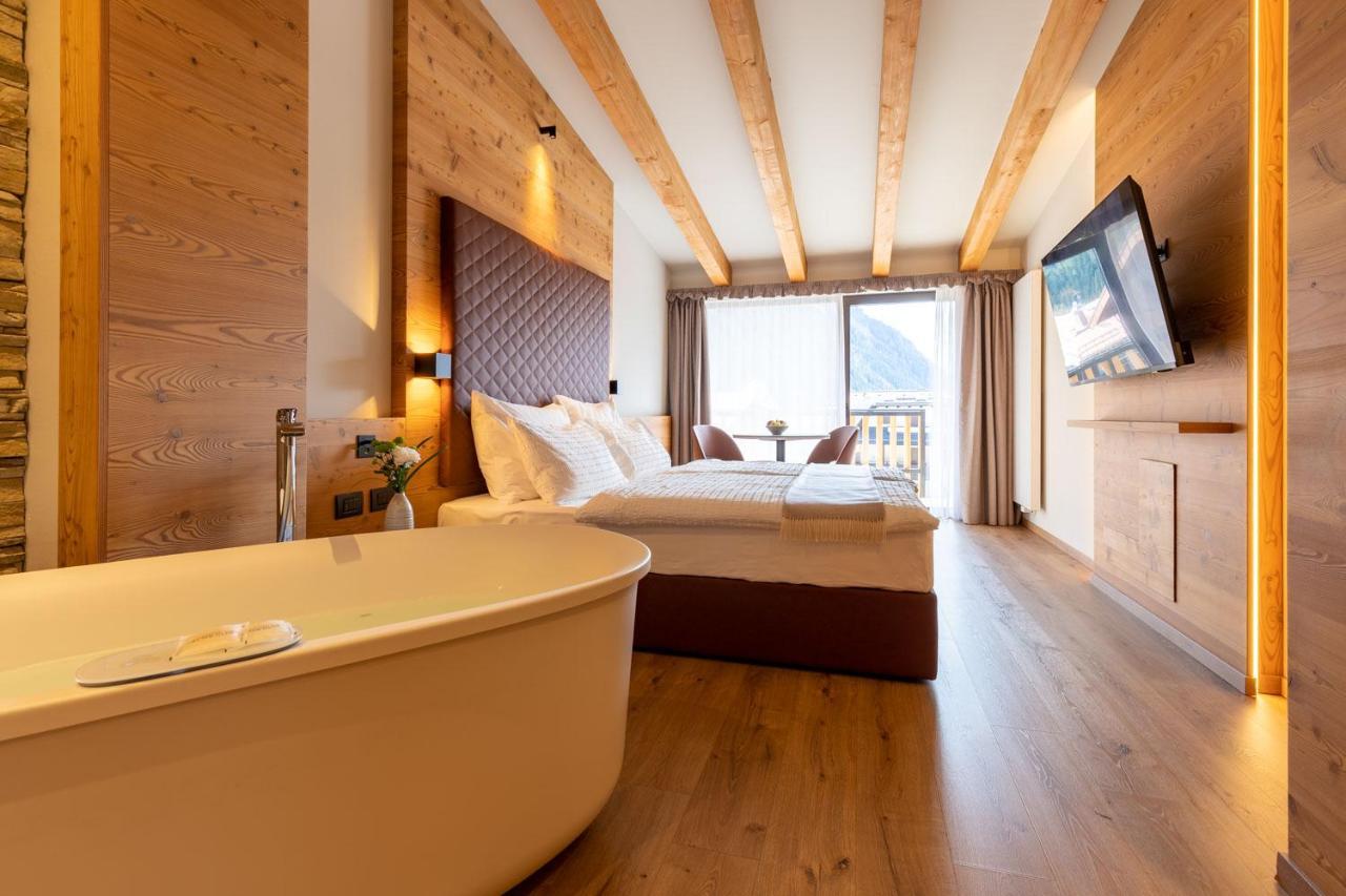 Hotel Alpi Кампителло-ди-Фасса Экстерьер фото