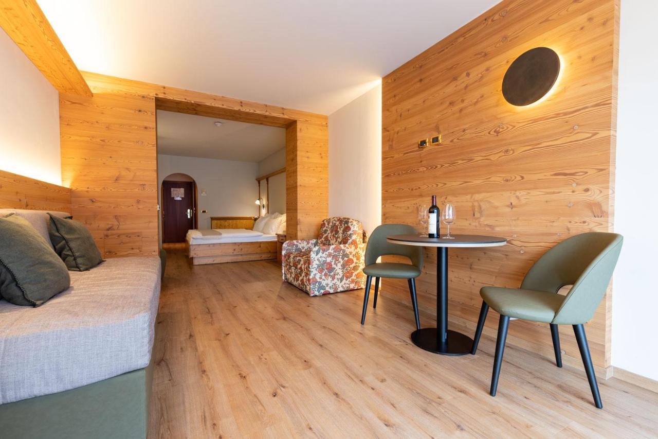 Hotel Alpi Кампителло-ди-Фасса Экстерьер фото