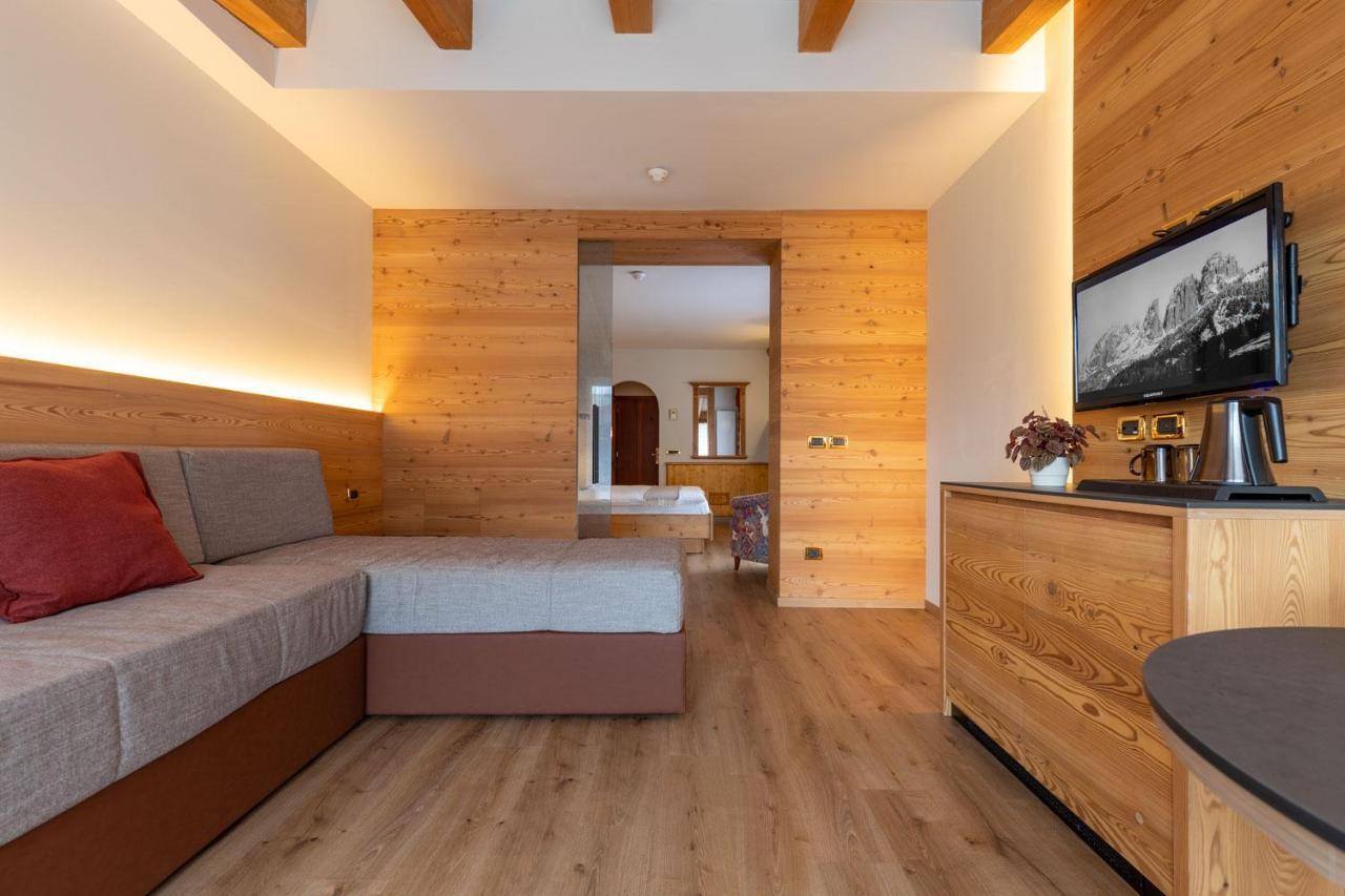 Hotel Alpi Кампителло-ди-Фасса Экстерьер фото