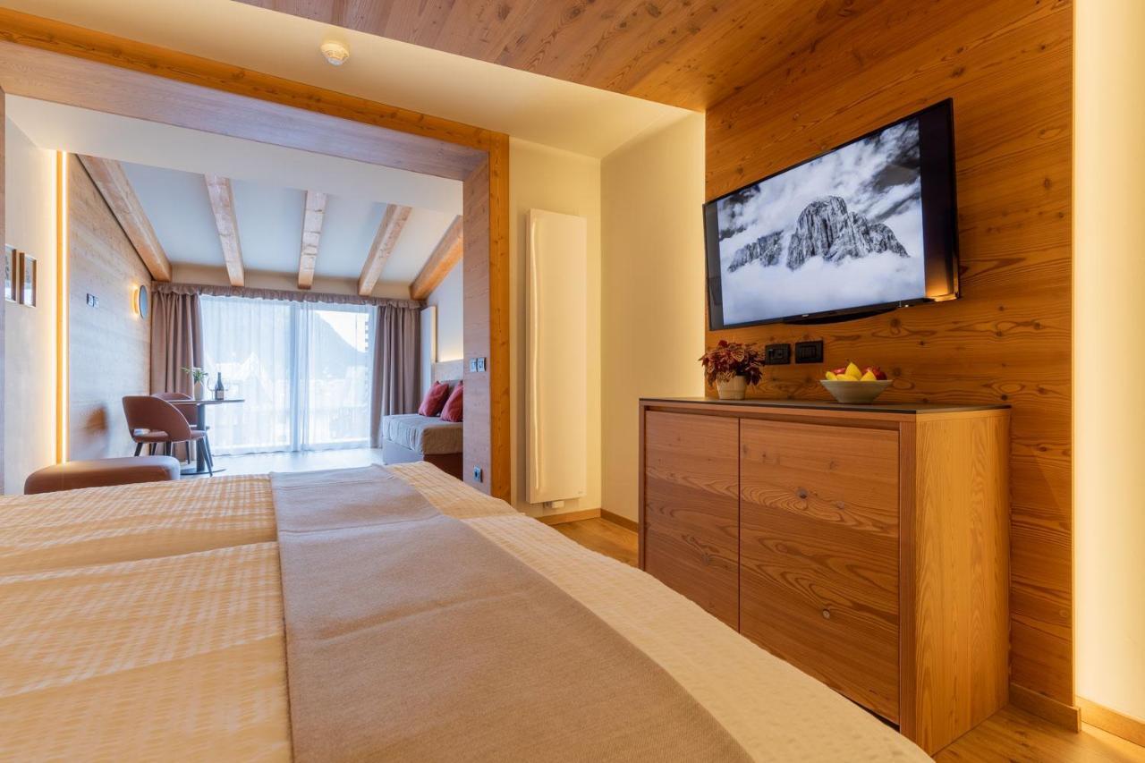 Hotel Alpi Кампителло-ди-Фасса Экстерьер фото